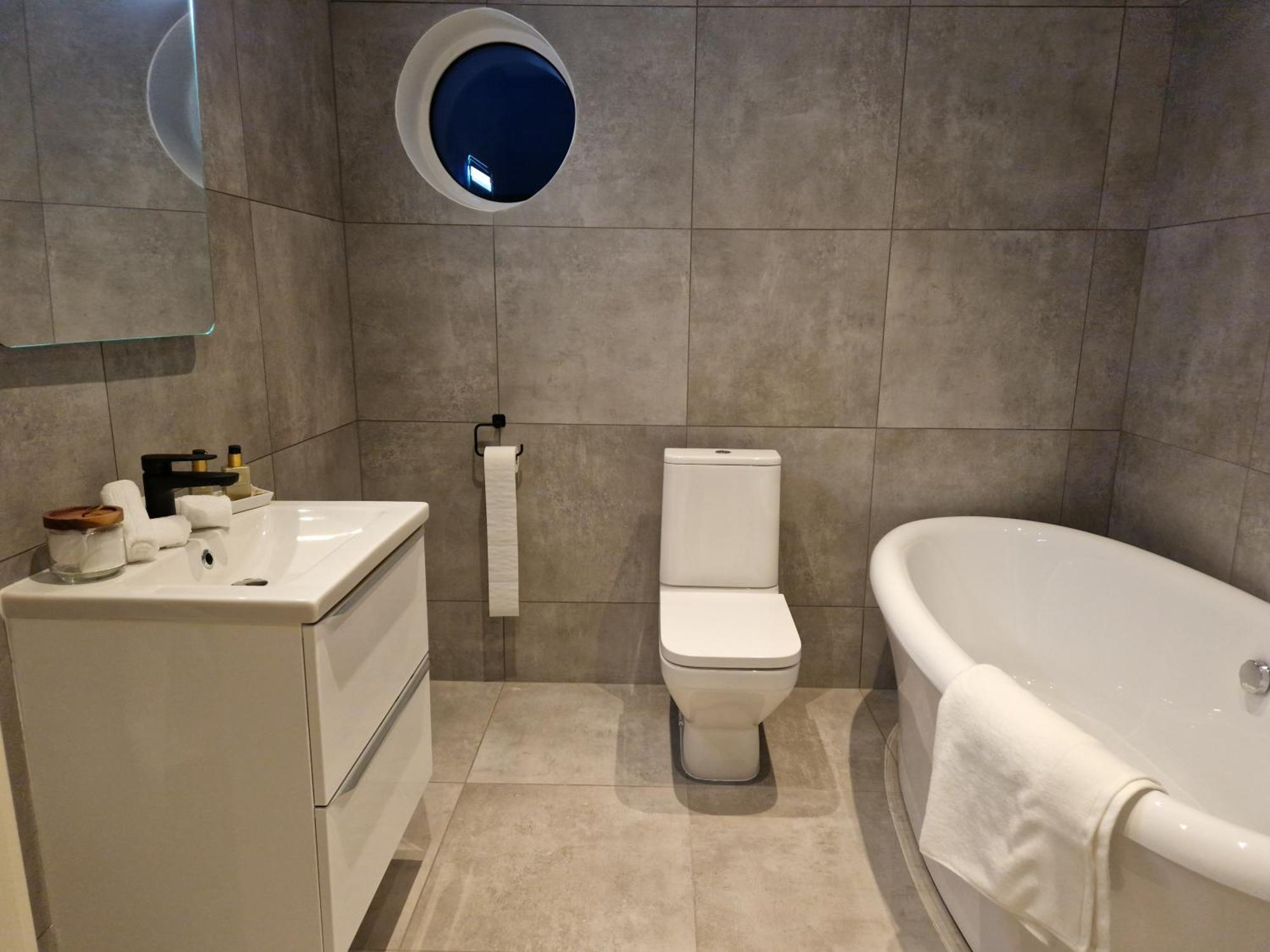 Lorans Apartment Perstorp Екстериор снимка